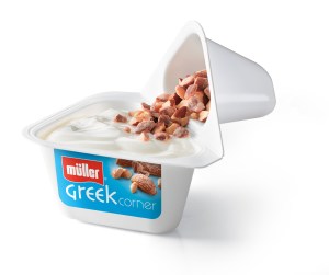 greek-corner-carmelized-almond-pour